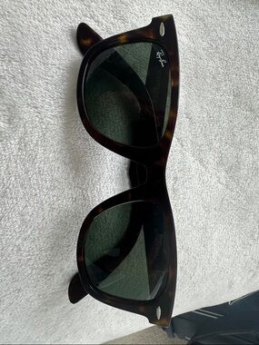 Ray-Ban Original Wayfarer Classic Tortoise & Green Sunglasses